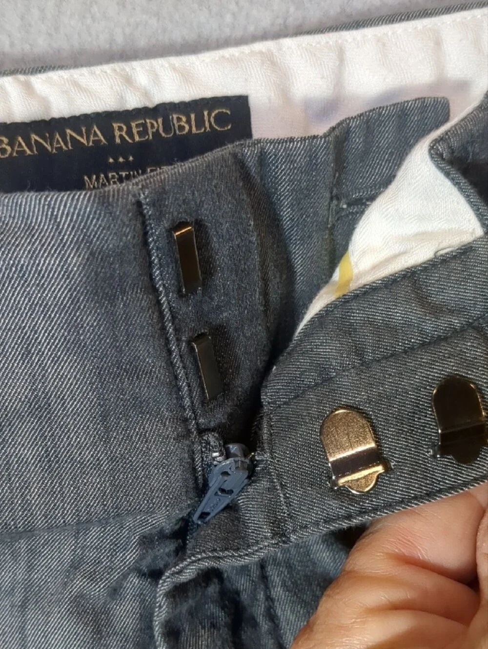 Banana Republic Martin Fit Chino Shorts Gray Womens Size 8, 4